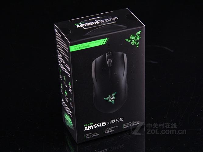 桌面硬件与连接线场景