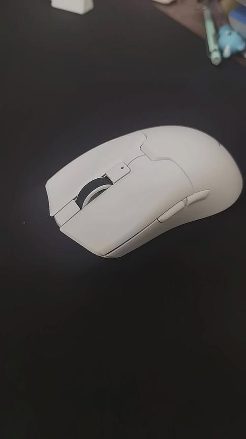 多彩 M800 ULtra 评测：51g 轻量化、4000Hz 回报率的竞技游戏鼠标