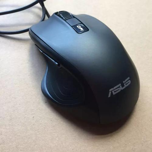 电脑配件与鼠标规格展示