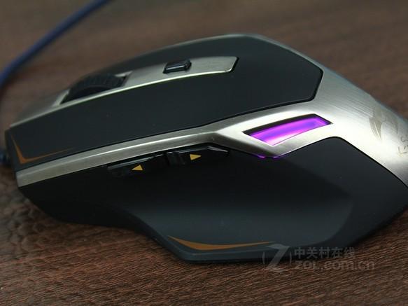 电脑桌面与键盘鼠标