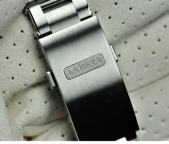 科技产品与购买选择场景