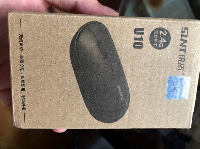 桌面上的电子设备与预算对比