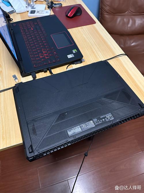 电脑桌面与外设整体搭配