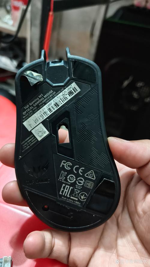 游戏外设与RGB灯效氛围