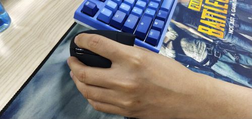 桌面办公和电脑设备使用场景