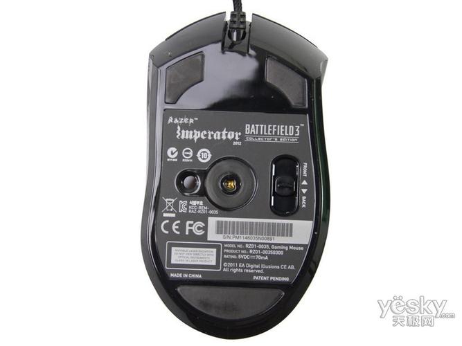 电竞外设与桌面布置