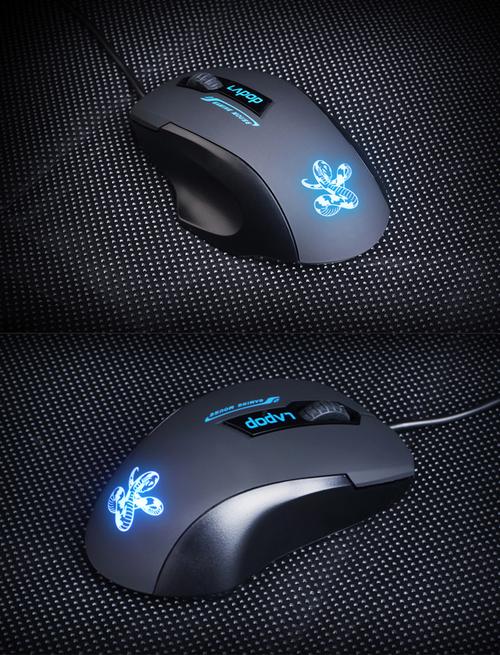 电脑桌面与周边设备