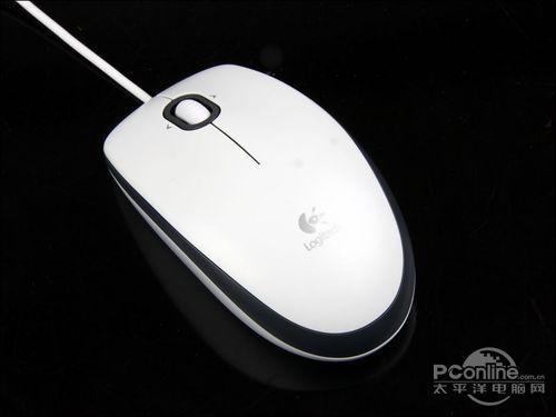 办公桌上的科技设备