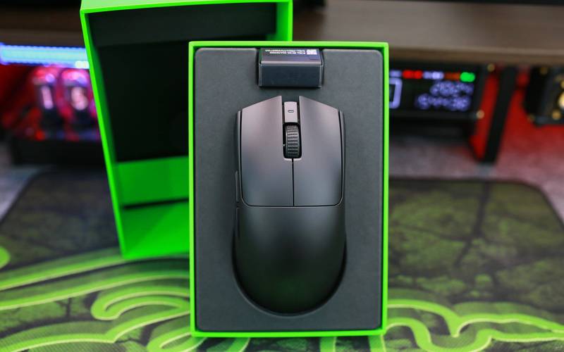 电脑外设连接场景