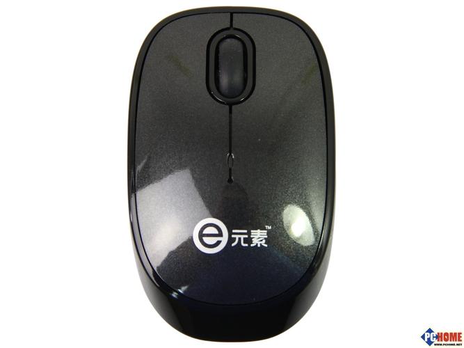 简洁办公环境中的键鼠设备