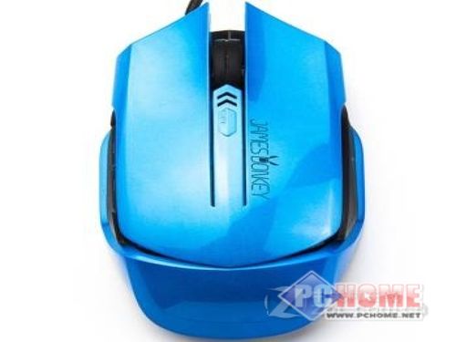 带有科技感的电脑外设桌面