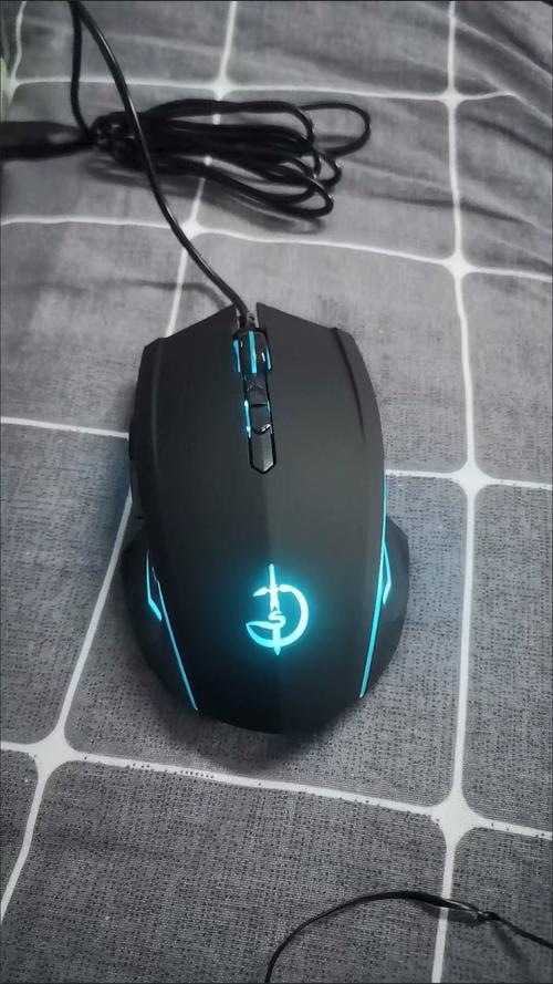 桌面科技设备与鼠标推荐场景