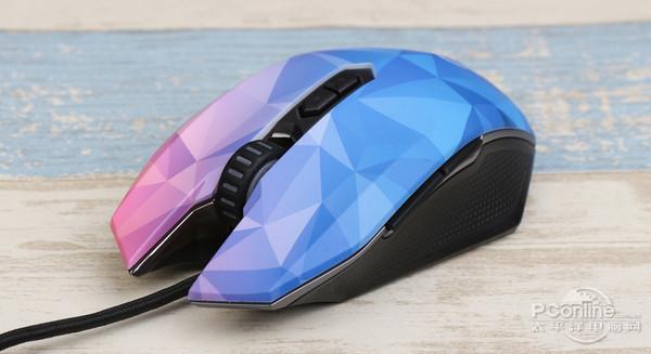 游戏外设与桌面产品组合