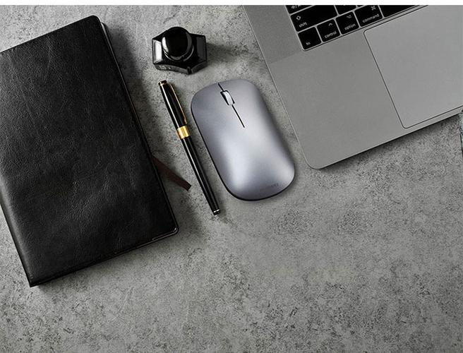 桌面办公设备与鼠标购买参考场景