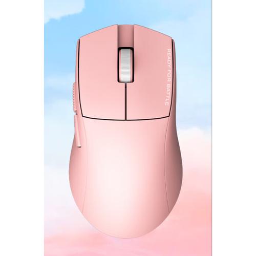 桌面办公与鼠标使用场景