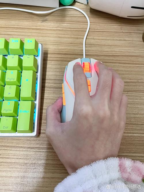 桌面硬件与外设购买场景