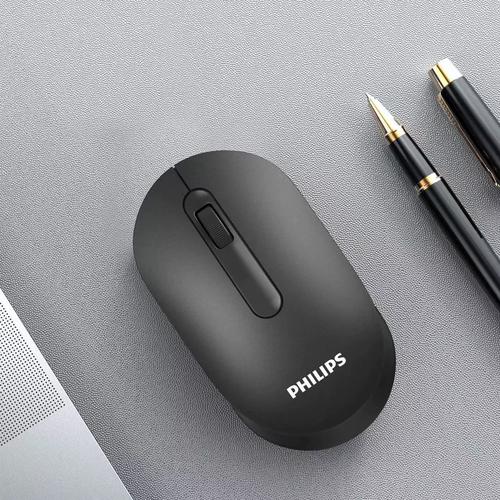 桌面办公设备与鼠标摆放