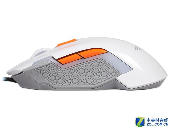 电竞比赛环境中的外设使用