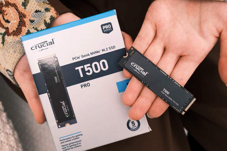 桌面电脑装机与SSD选购场景