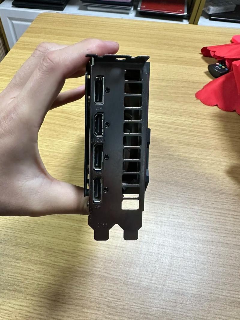 电脑硬件与主板细节