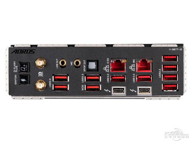 主板散热与电子元件特写