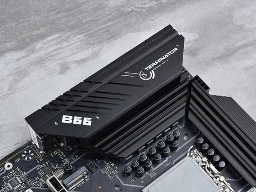 电脑硬件购买与装机场景