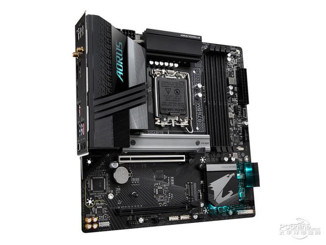 技嘉 B760M AORUS PRO AX DDR4 评测：小板身材下的 Wi-Fi 6E 与 2.5G 双强配置