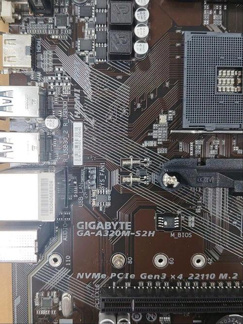 技嘉A520M S2H主板深度评测：稳定性能与实用设计的理想选择