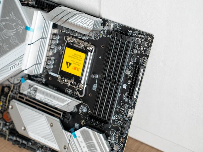 主板核心规格展示