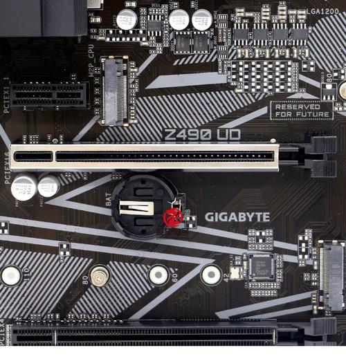 内存条与主板插槽