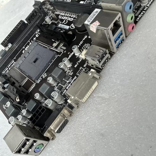 技嘉GA-F2A85XM-DS2主板深度评测：Micro ATX设计与AMD A85X芯片组的完美结合