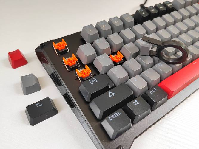 游戏键盘灯光效果