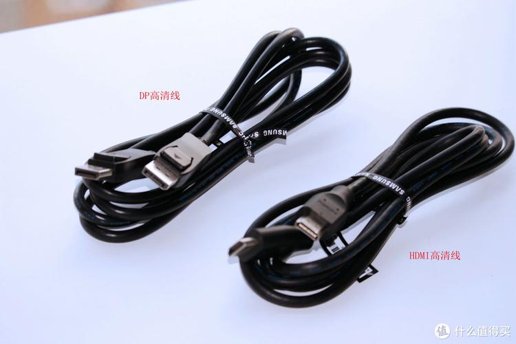 显示器办公多任务场景