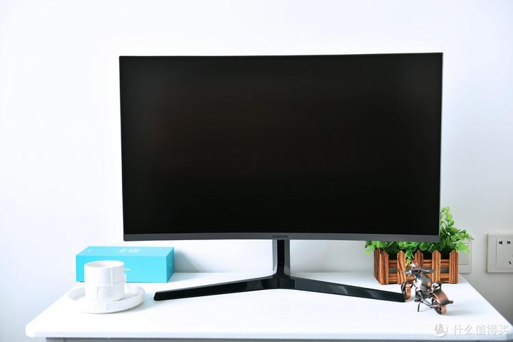 2K曲面显示器接口细节