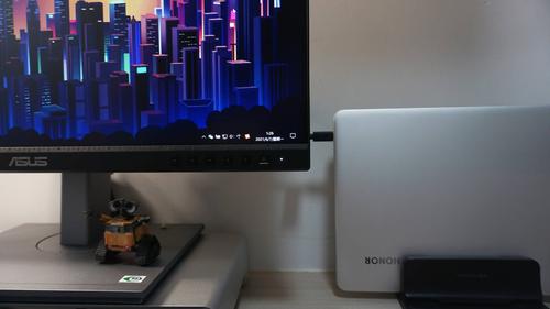 专业显示器桌面推荐