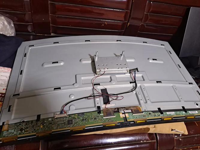 Gaming monitor technical specifications display