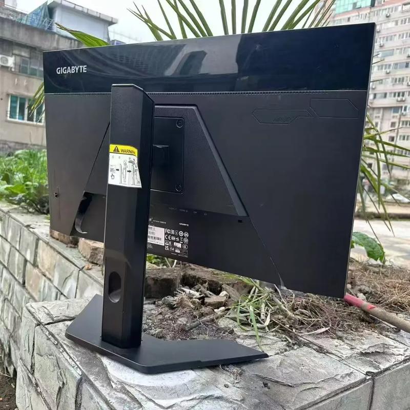 High resolution gaming monitor