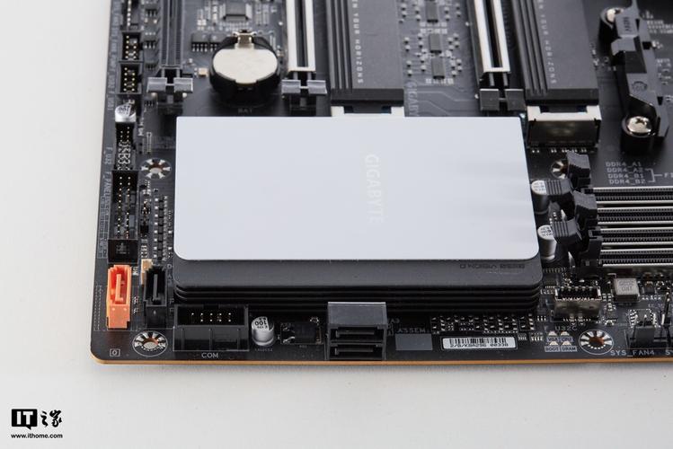 ATX 主板专业级外观细节