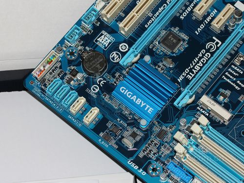 ATX 主板 PCB 细节