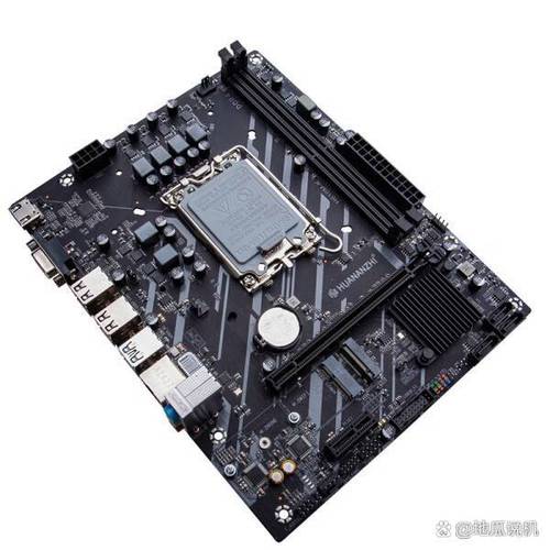 主板内存插槽和接口细节