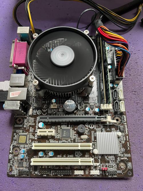 电脑电源与散热组件