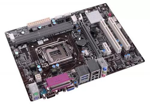 ATX主板电路板细节