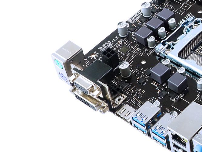 主板散热与风扇配置