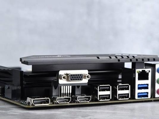 CPU 插槽与主板规格细节