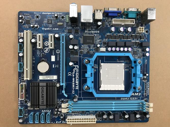 AM4 CPU 插槽与主板规格