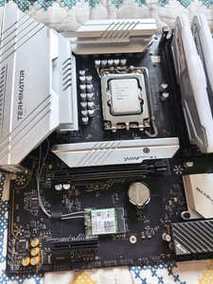 B460 主板核心规格接口展示