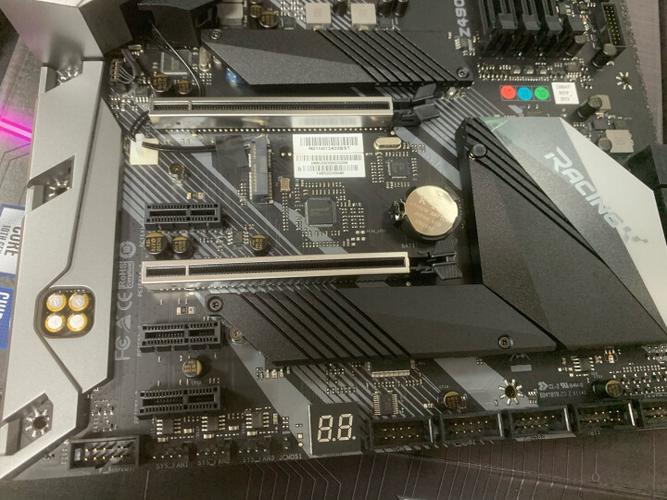 内存与扩展插槽细节