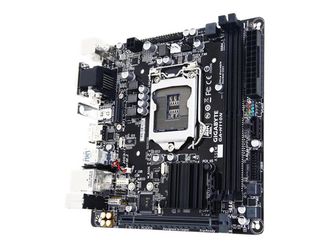 技嘉主板购买与安装场景