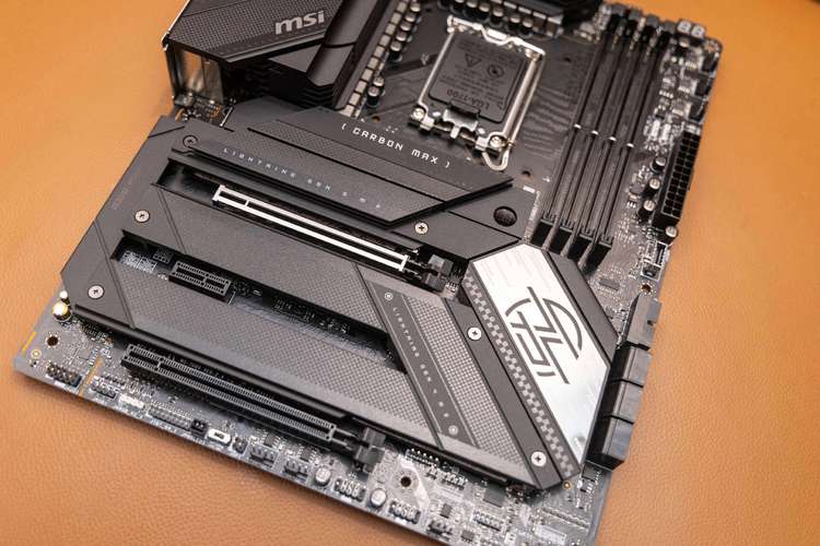 微星 MPG Z790 CARBON MAX WIFI II 深度评测：Wi-Fi 7 加持的旗舰碳纤维主板