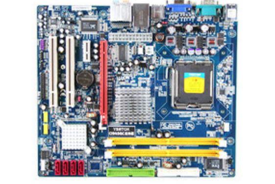 盈通CI945GC战神版(1.1)深度评测:经典Intel 945GC老将的Micro ATX复古选择